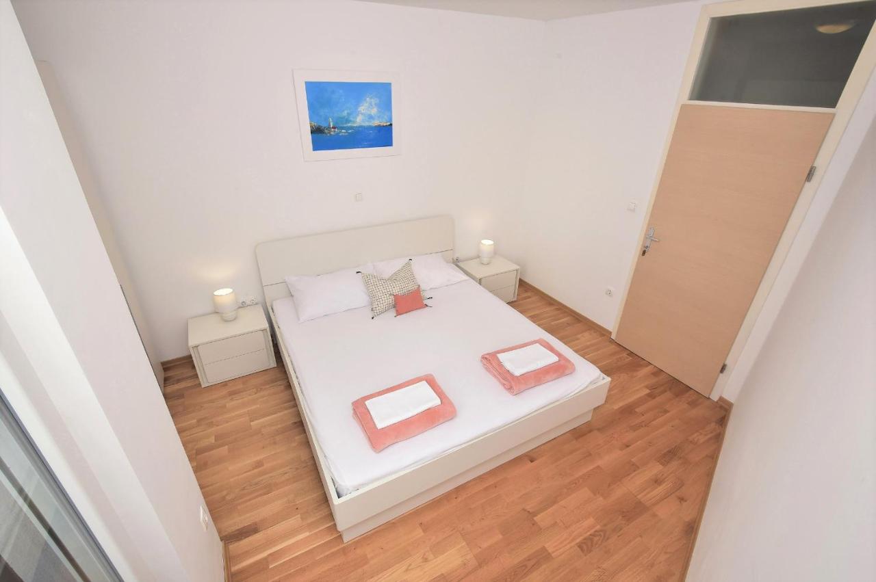 Sunshine Apartment Makarska Exterior photo